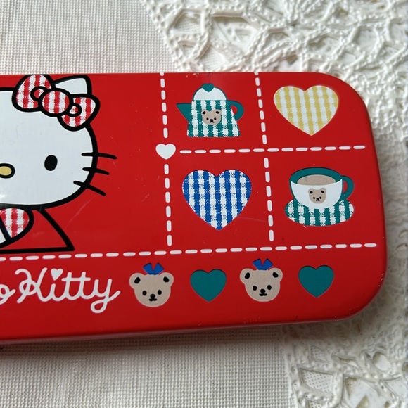 🖤1994 Hello Kitty Metal Pencil Case by Sanrio - Picture 8 of 16